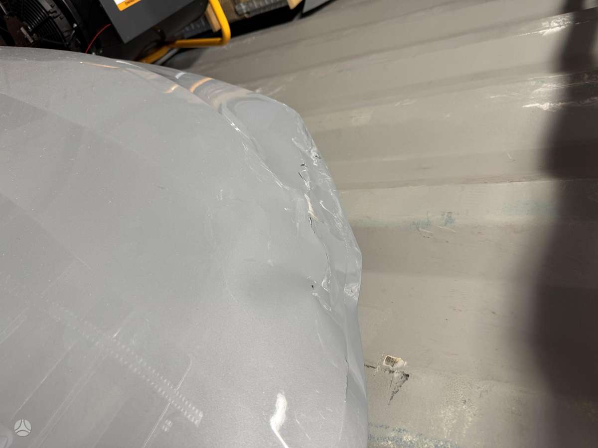 BMW i4 body parts