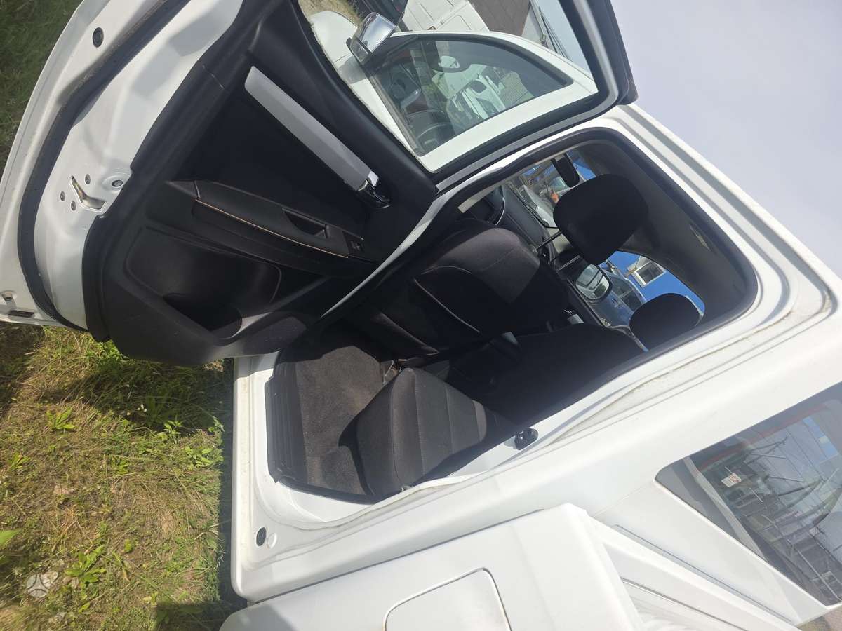 Isuzu D-Max, 1.9 l., off-road / crossover