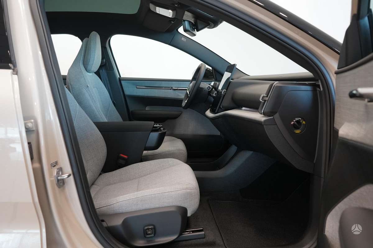 Volvo EX30 - 10