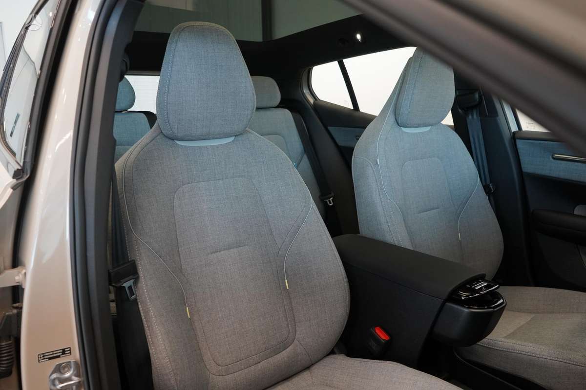 Volvo EX30 - 11