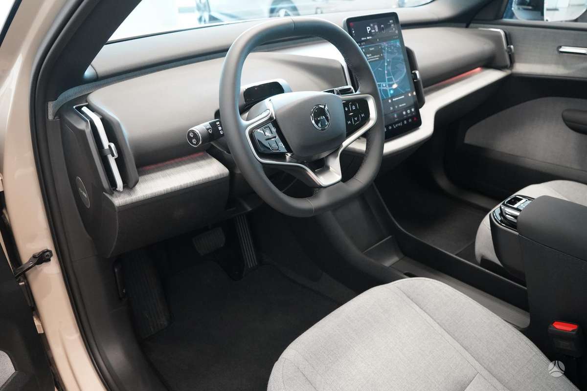 Volvo EX30 - 8