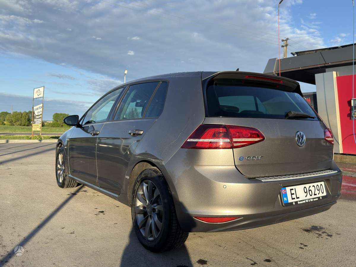Volkswagen Golf - 7