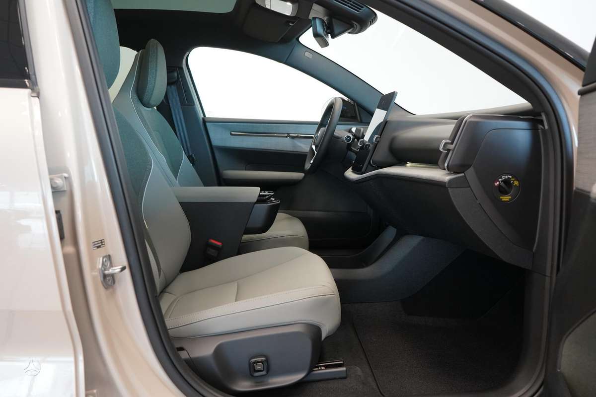 Volvo EX30 - 10