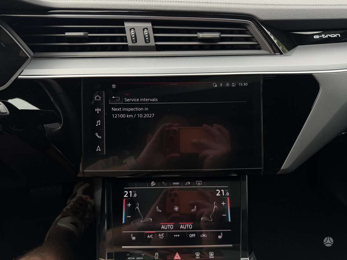 Audi e-tron, 95 kWh, off-road / crossover