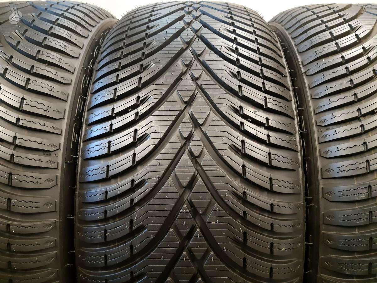 Kleber 2023m 95% Winter*, universalios 215/55 R18