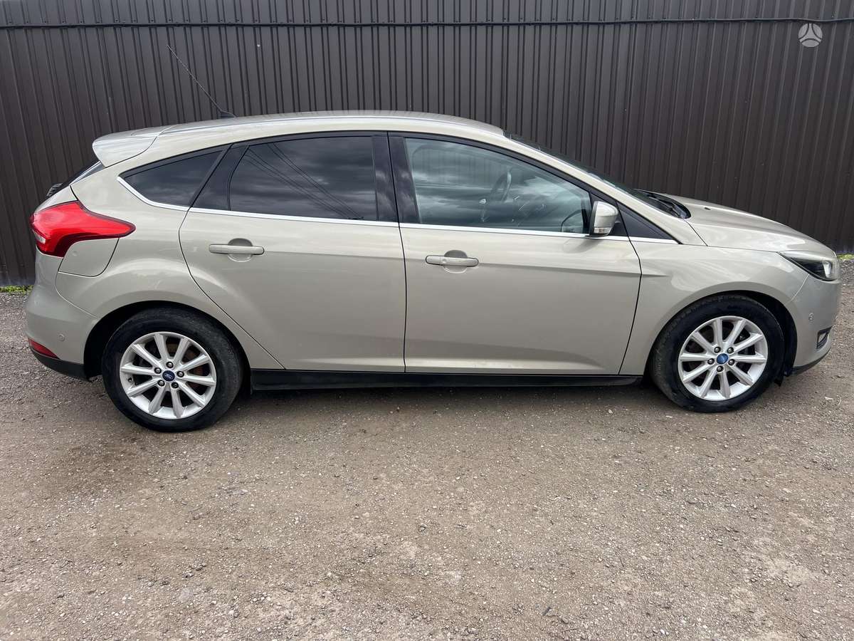 Ford Focus, 1.0 l., hatchback