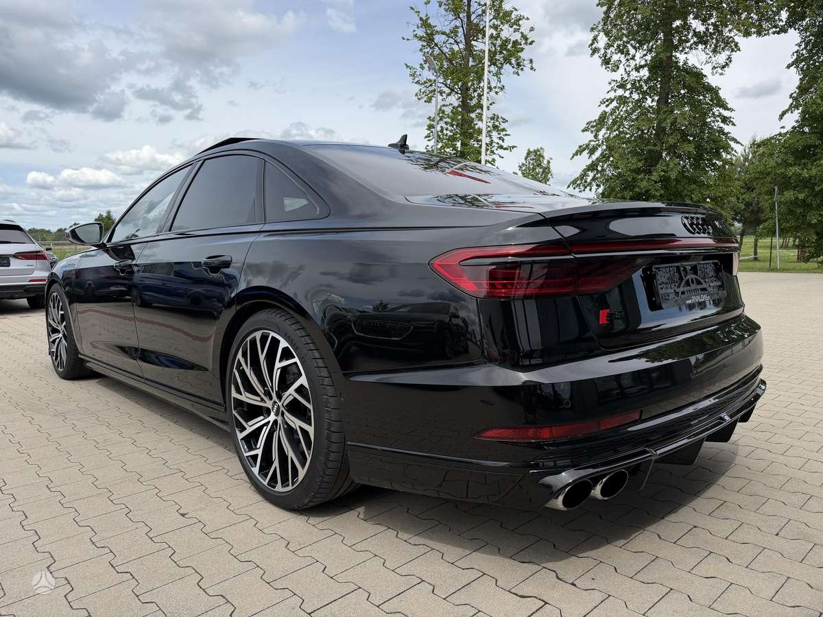 Audi S8, 4.0 l., Седан