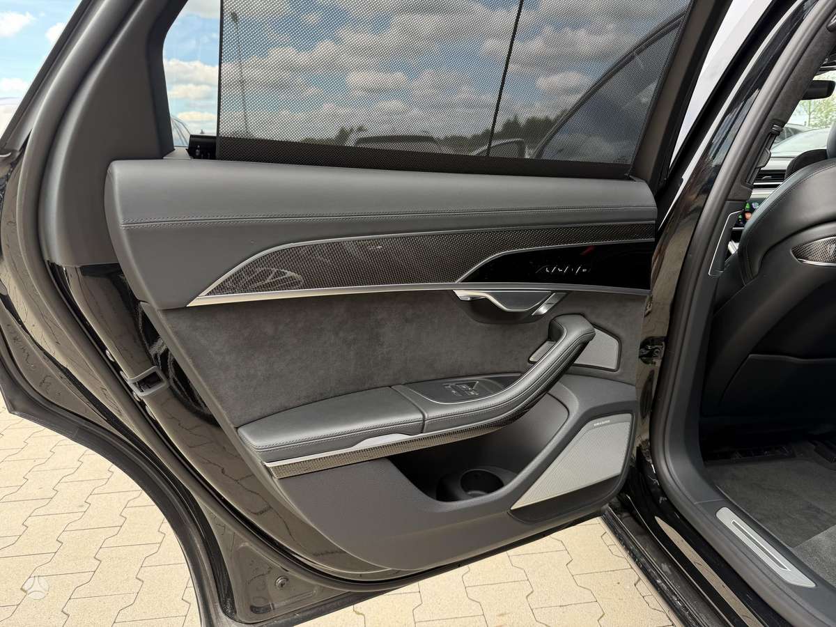 Audi S8, 4.0 l., Седан