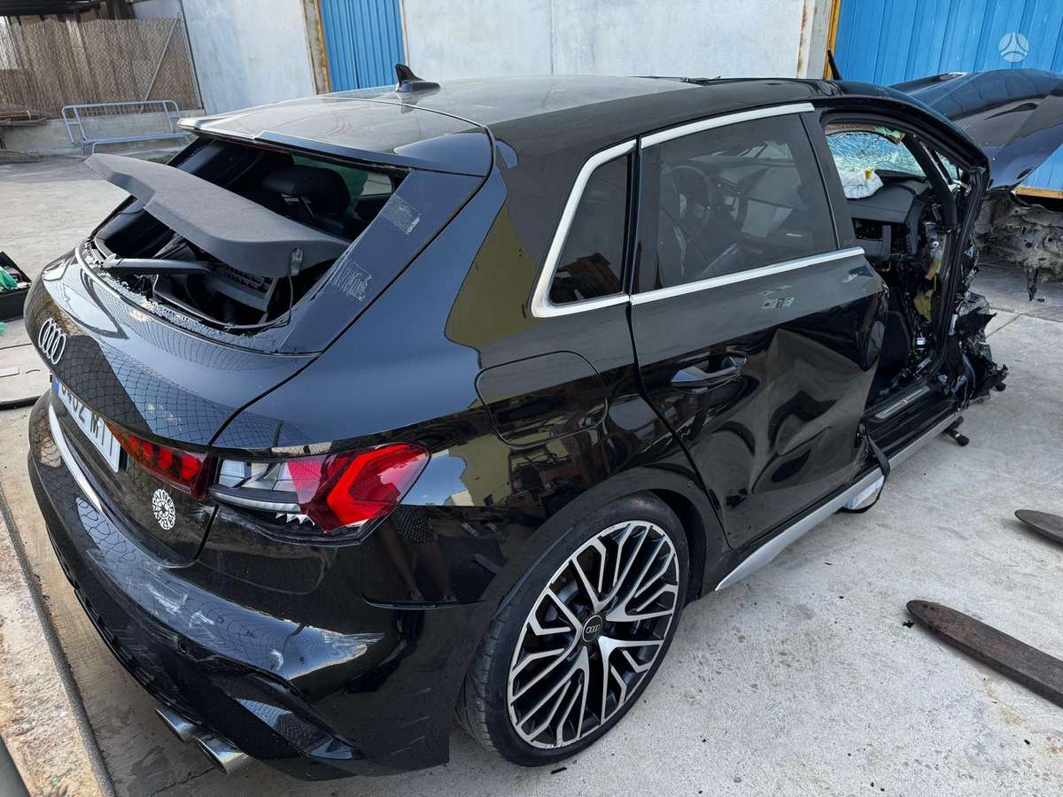 Audi S3, 2.0 l., Хэтчбек