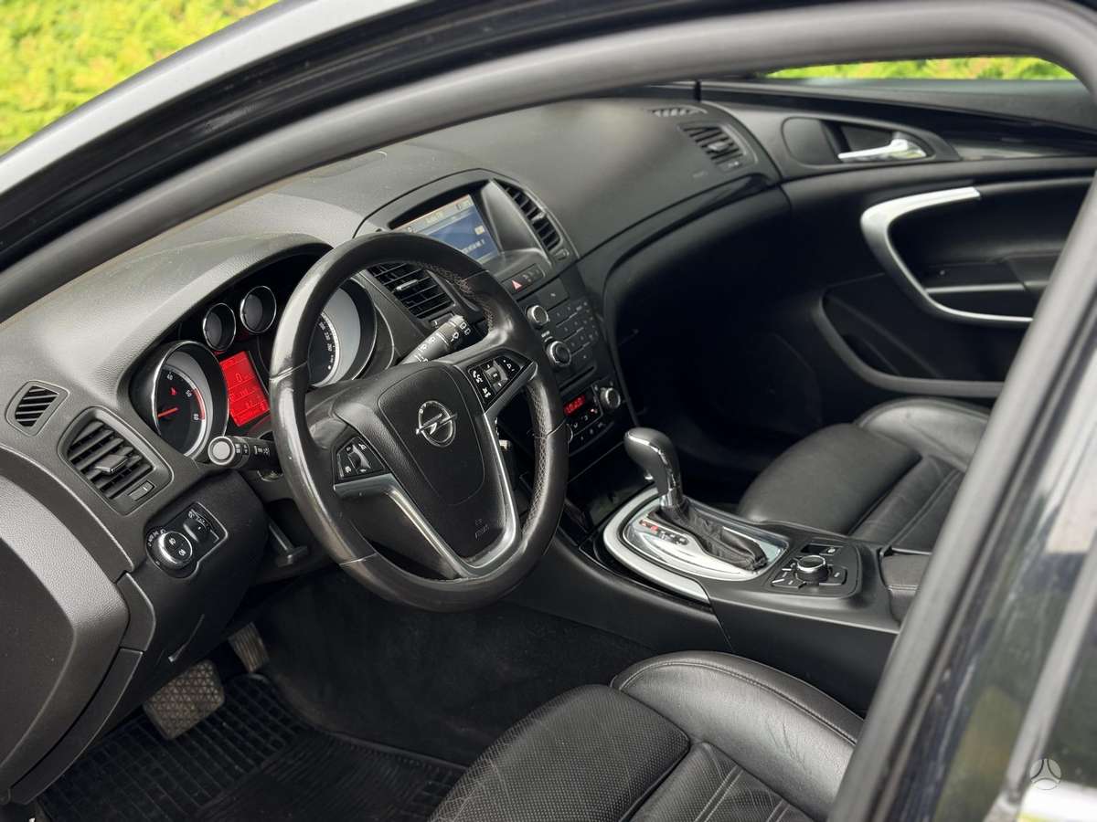 Opel Insignia, 2.0 l., Универсал