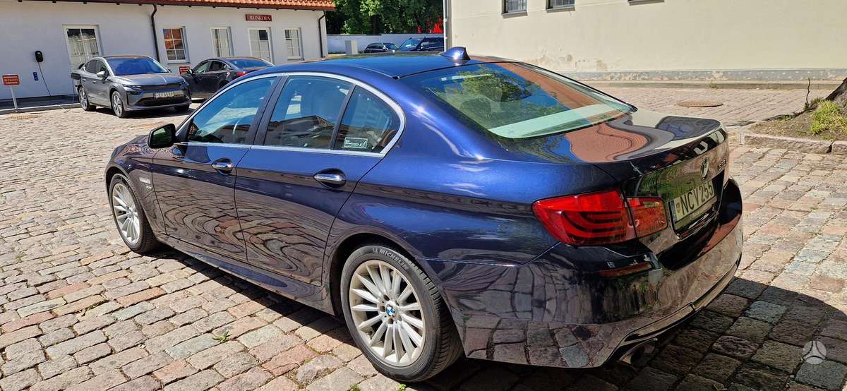 BMW 535, 3.0 l., Седан
