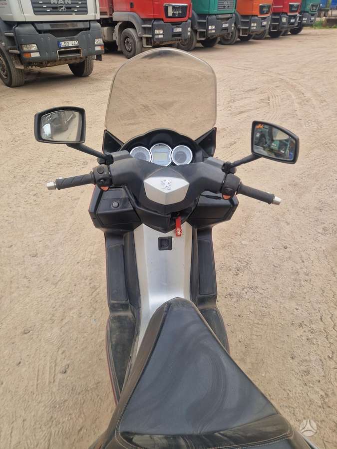 Peugeot Satelis 125cc, scooters / mopeds