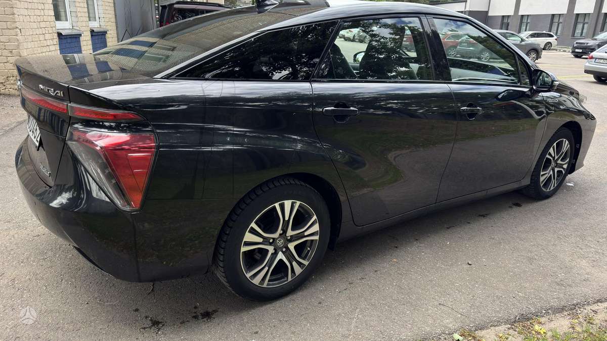 Toyota Mirai - 4