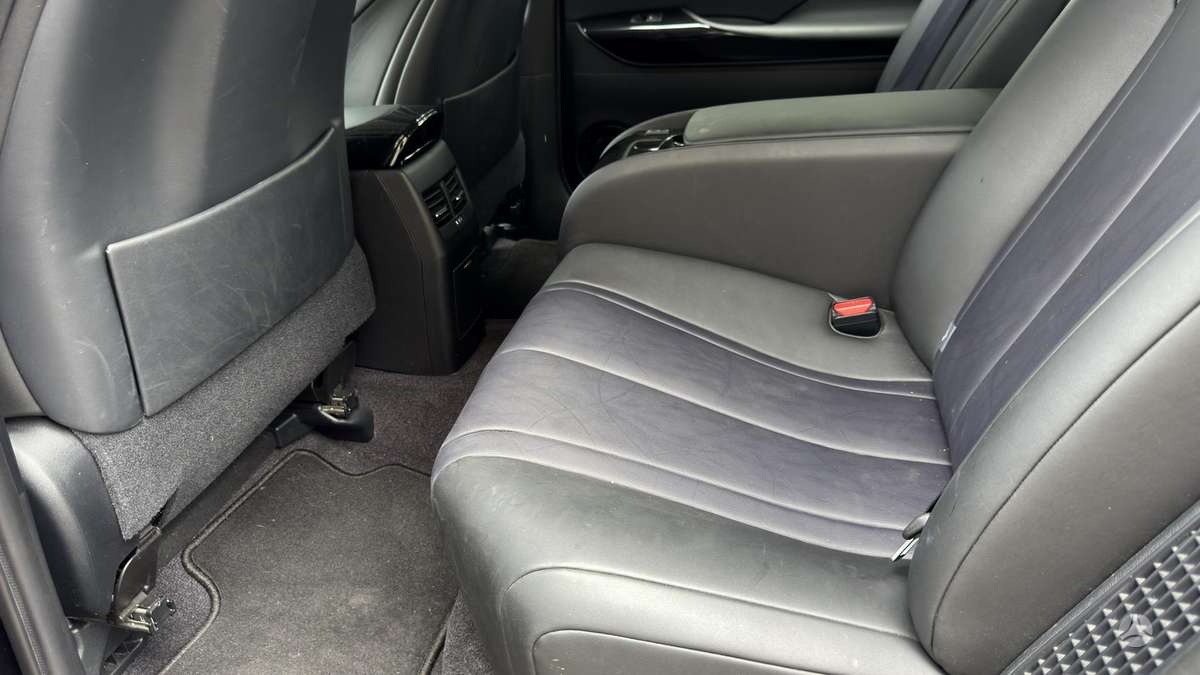 Toyota Mirai - 8