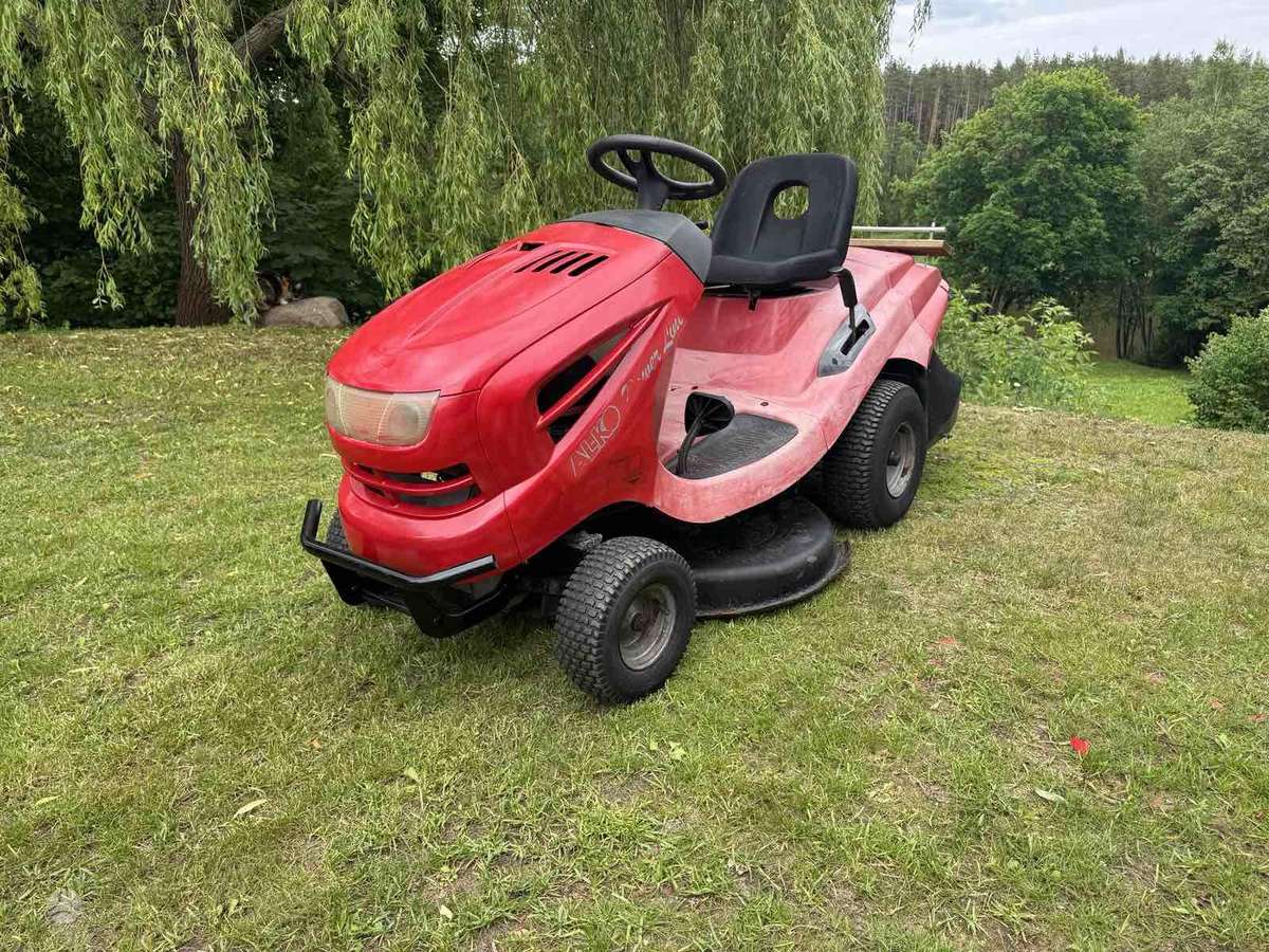 -Kita- Countax, garden tractors