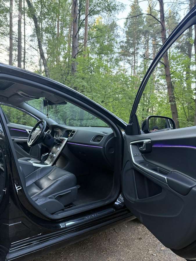 Volvo S60, 2.0 l., Седан