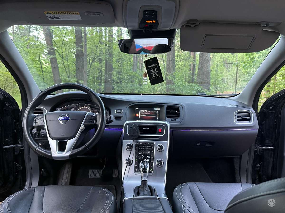 Volvo S60, 2.0 l., Седан