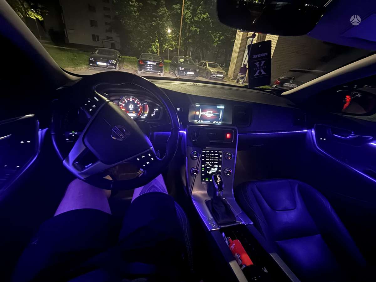 Volvo S60, 2.0 l., Седан