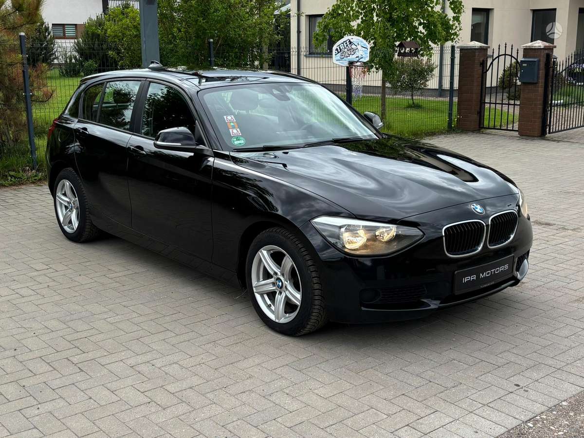 BMW 120, 2.0 l., hatchback