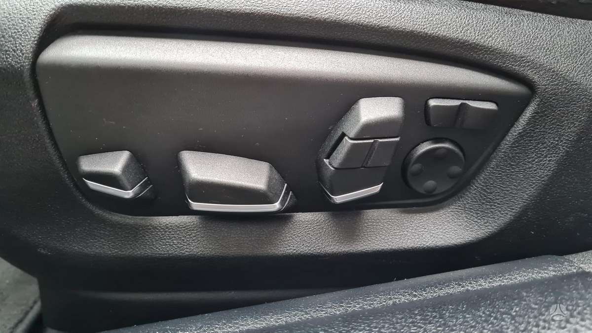 BMW 518, 2.0 l., Седан