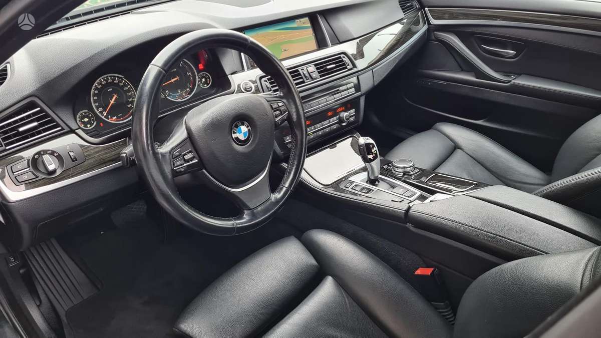 BMW 518, 2.0 l., Седан