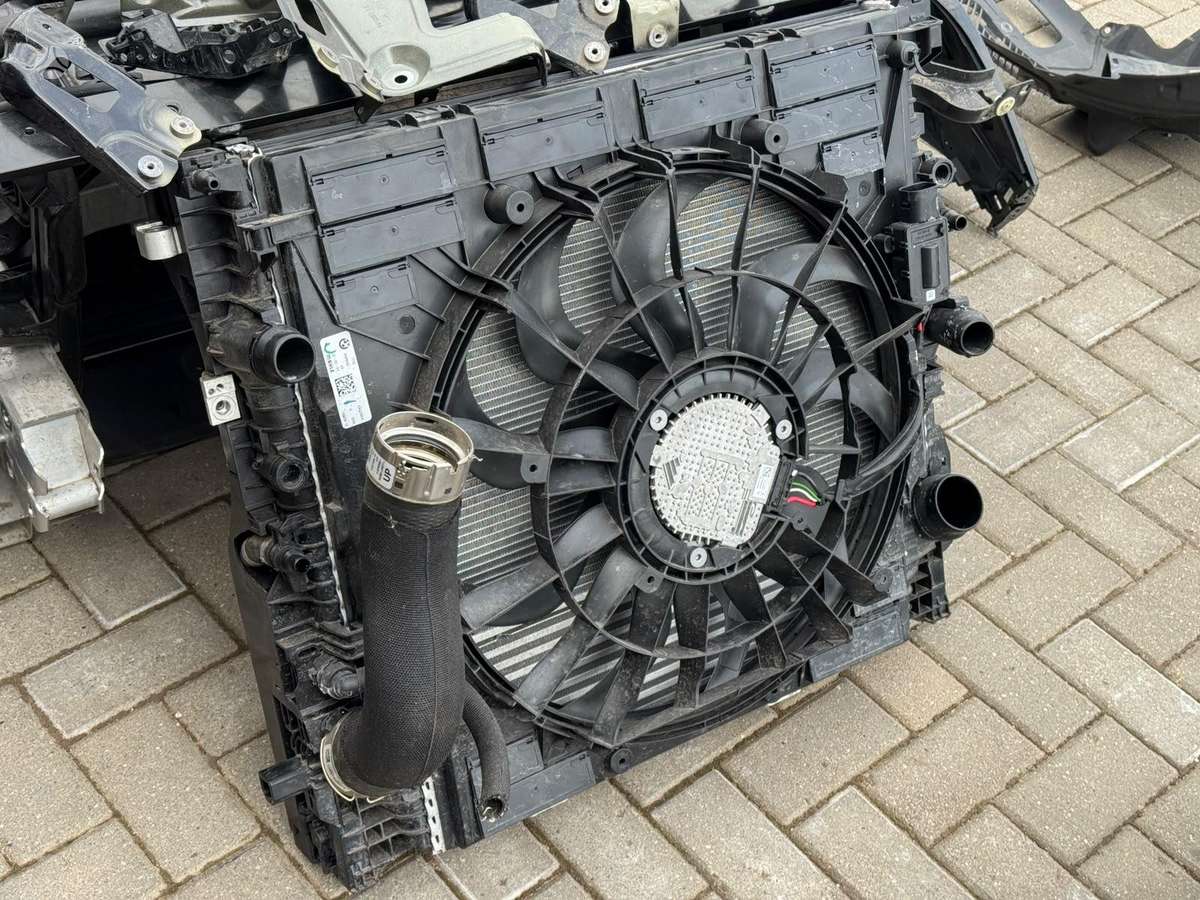 BMW X7 детали кузова