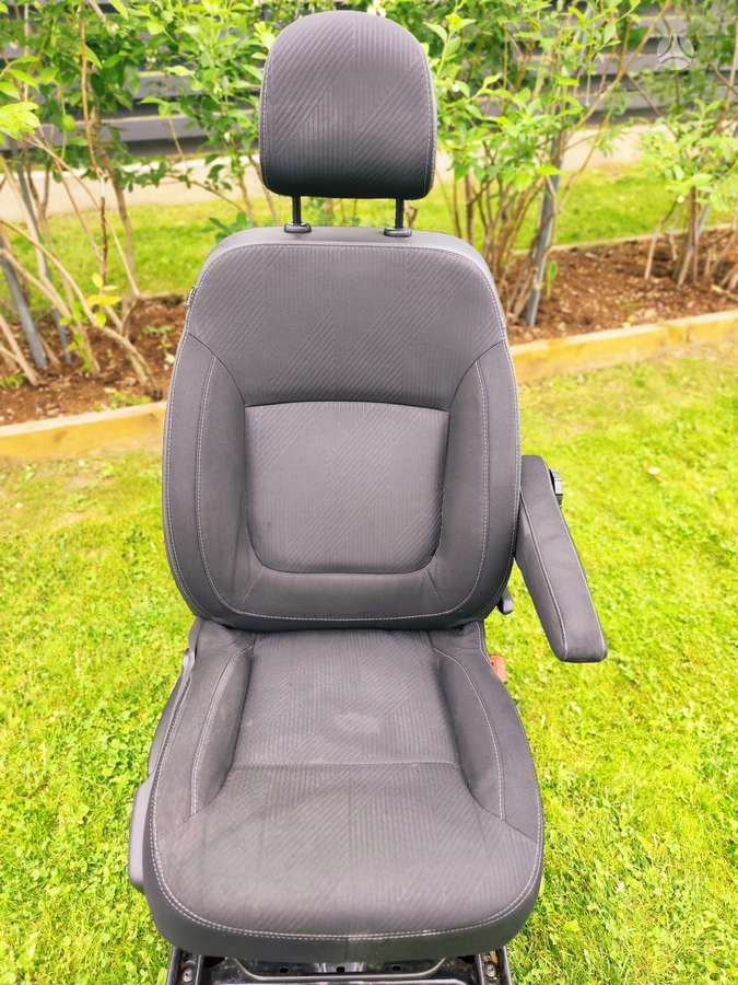 Renault Trafic, opel vivaro - Renault trafic, сиденья