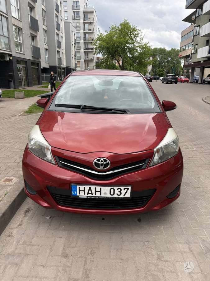Toyota Yaris - 1