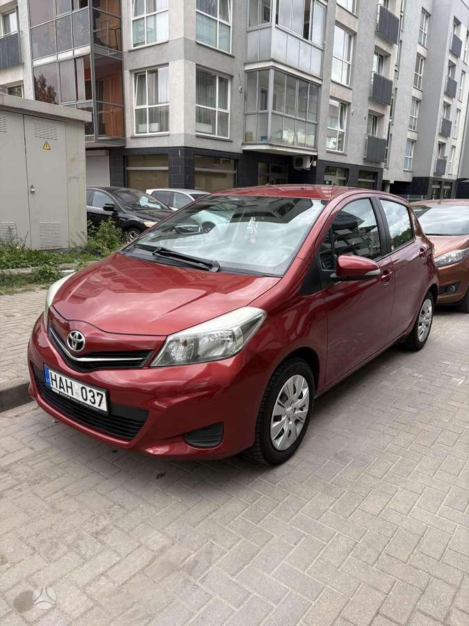 Toyota Yaris - 2