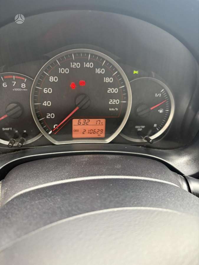 Toyota Yaris - 8