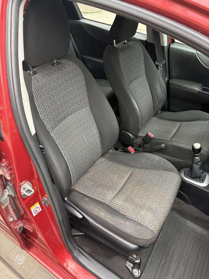 Toyota Yaris - 9