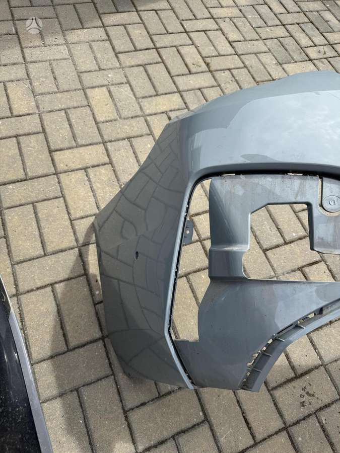 BMW i4 kėbulo dalys