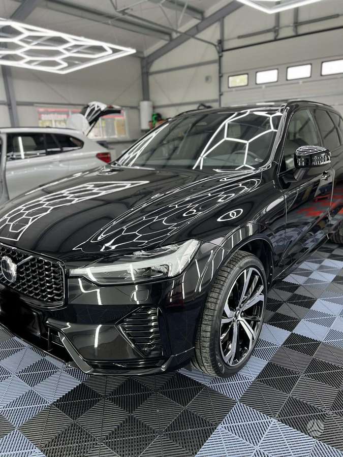 Volvo XC60 - 2