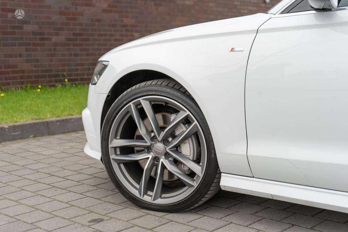 Audi A6, 3.0 l., universalas