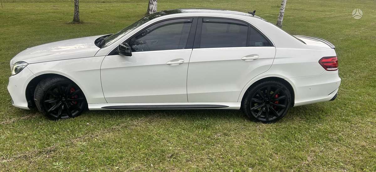 Mercedes-Benz E200, 2.2 l., Седан