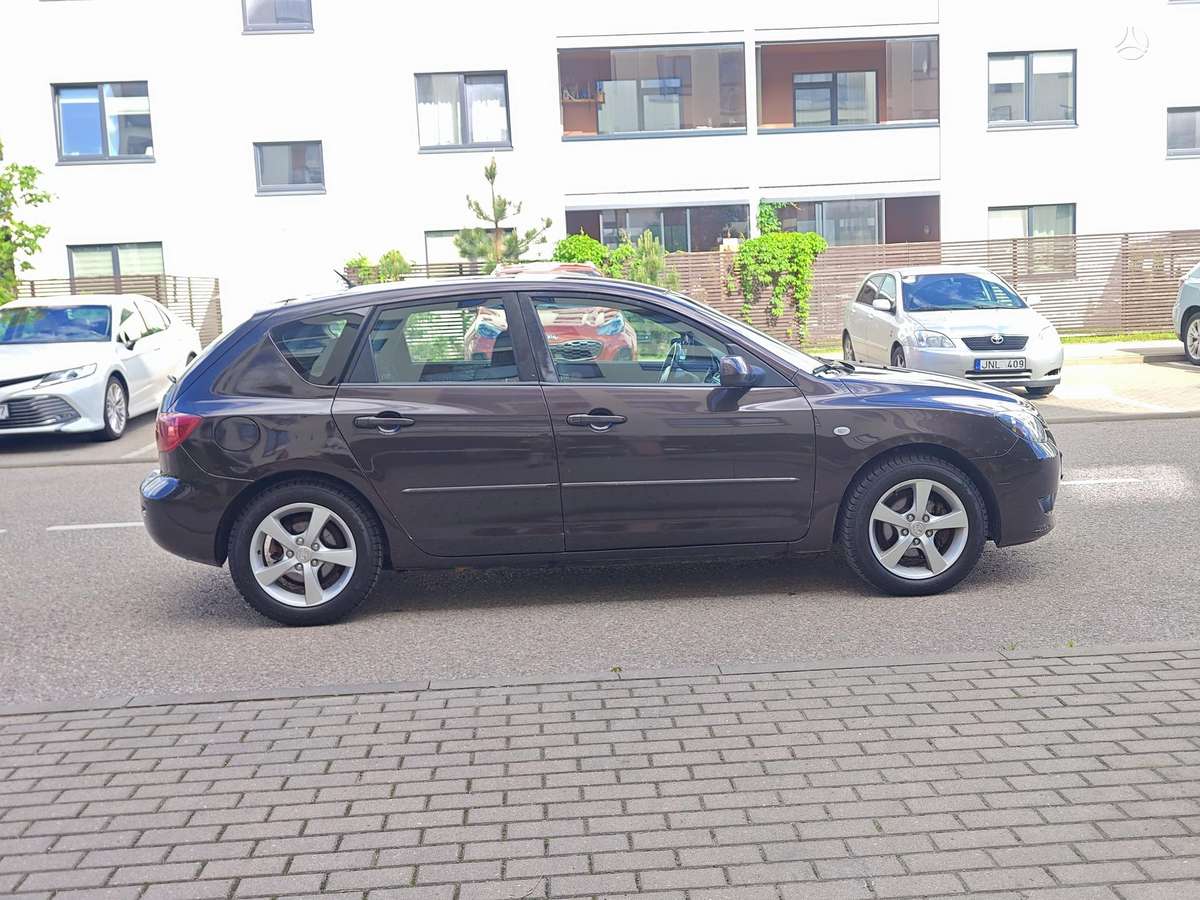 Mazda 3, 1.6 l., hatchback