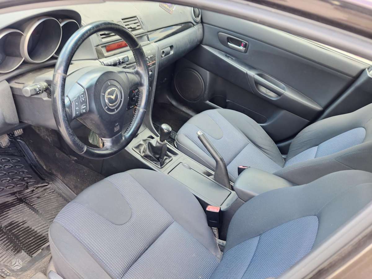 Mazda 3, 1.6 l., Хэтчбек