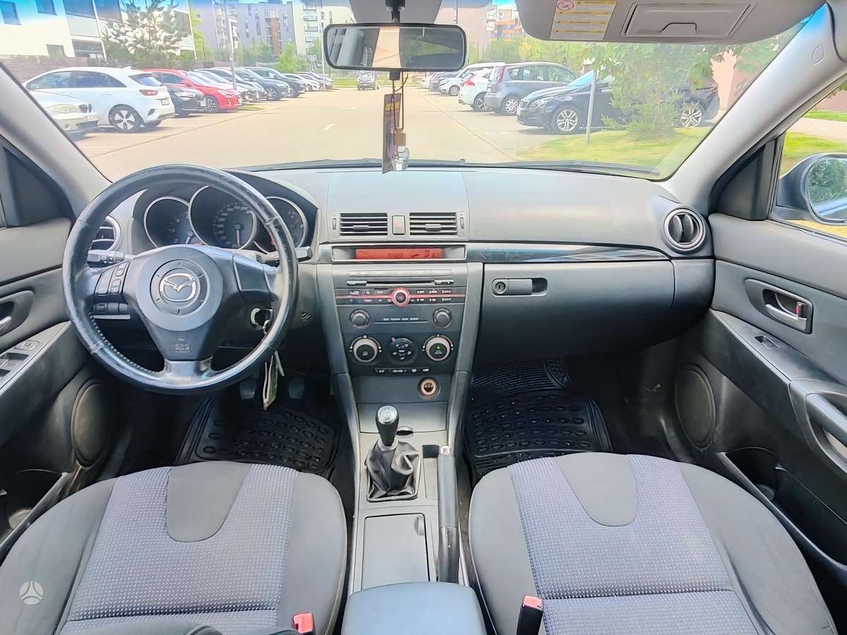 Mazda 3, 1.6 l., hatchback