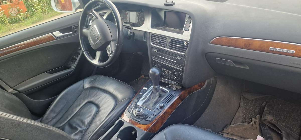Audi A4, 3.0 l., Седан