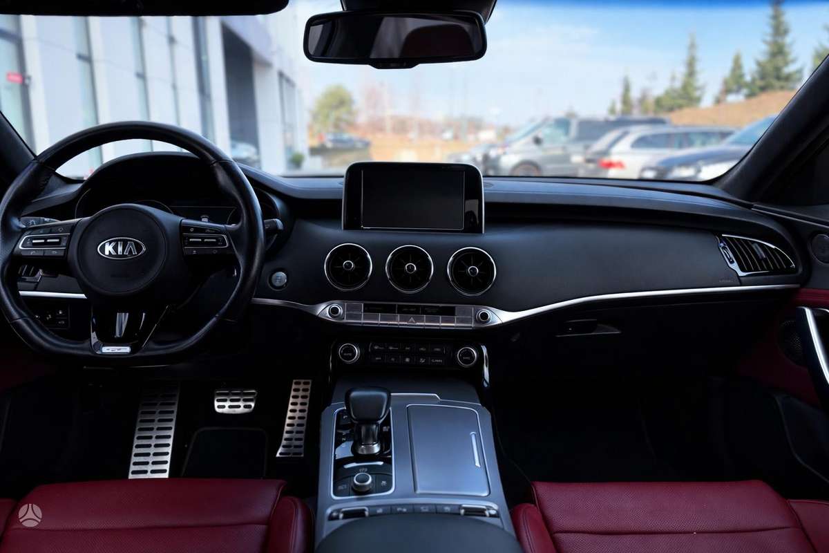 Kia Stinger, 3.3 l., hatchback