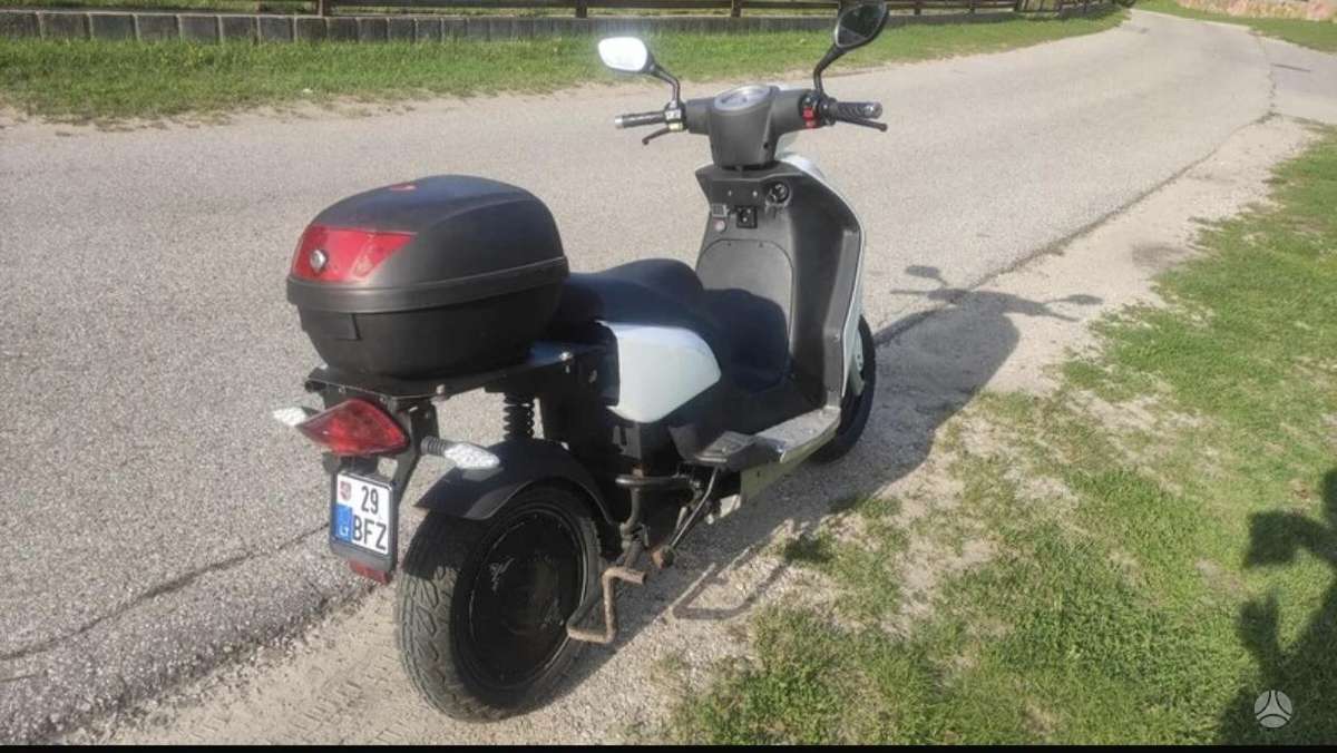 CFMOTO X8, мотороллеры / мопеды
