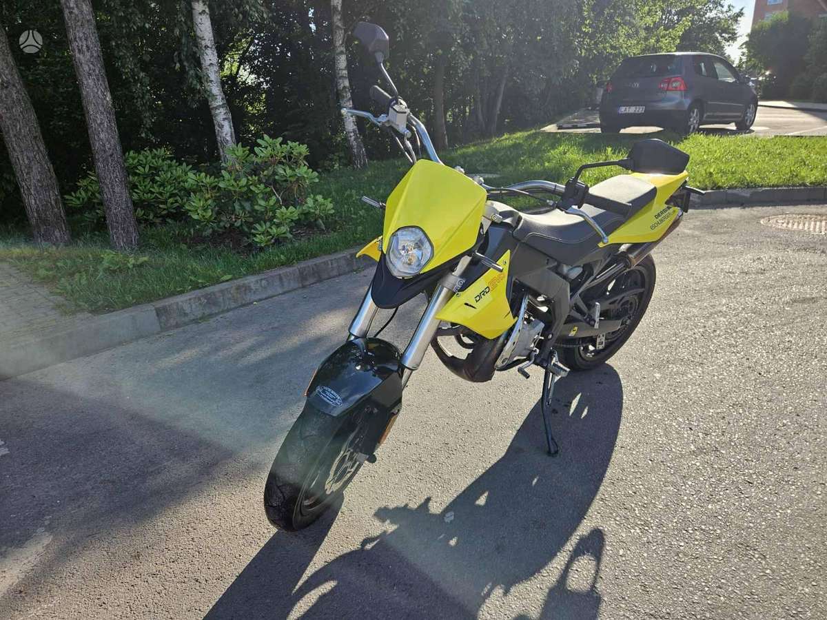 Derbi Senda 49cc, supermoto