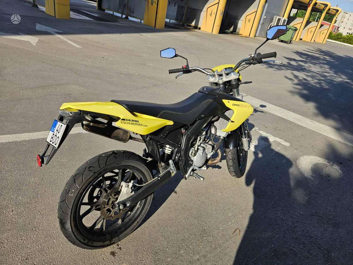 Derbi Senda 49cc, supermoto