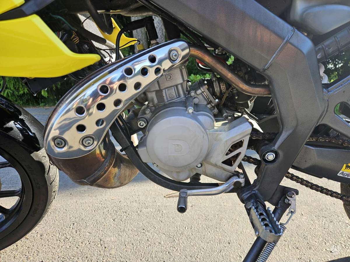 Derbi Senda 49cc, supermoto