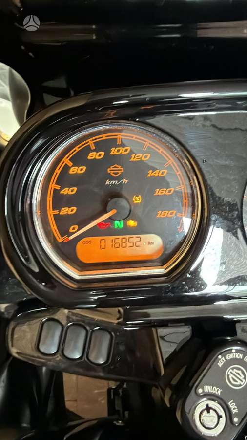 Harley-Davidson Road Glide 1868cc, чопперы / круизеры / custom