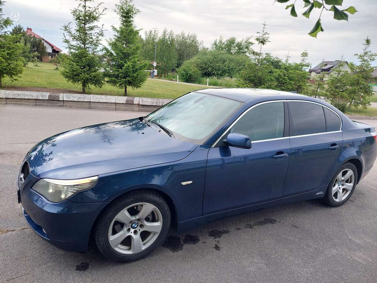 BMW 520, 2.2 l., Седан