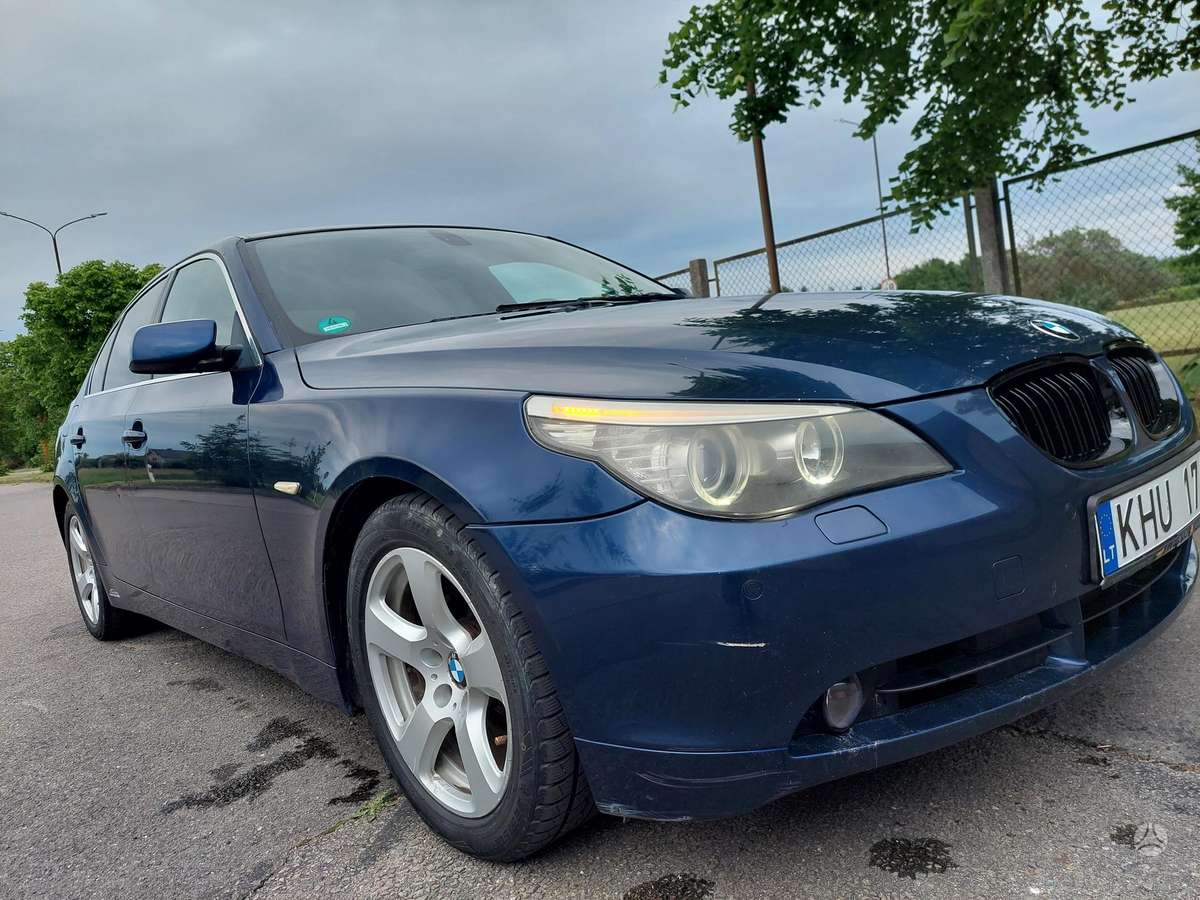 BMW 520, 2.2 l., Седан