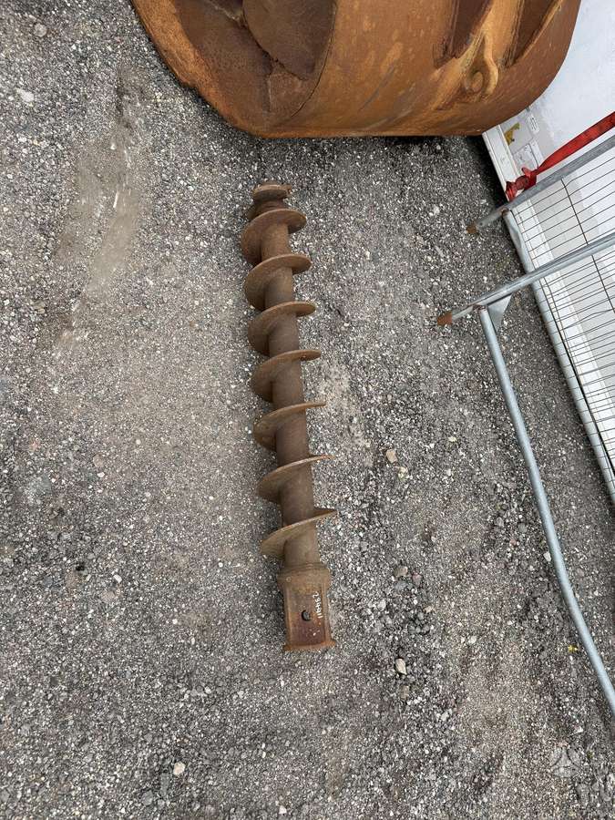 Caterpillar 25-35ton, hydraulic drills