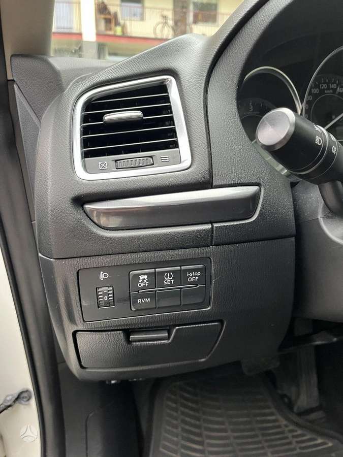Mazda 6, 2.2 l., Седан