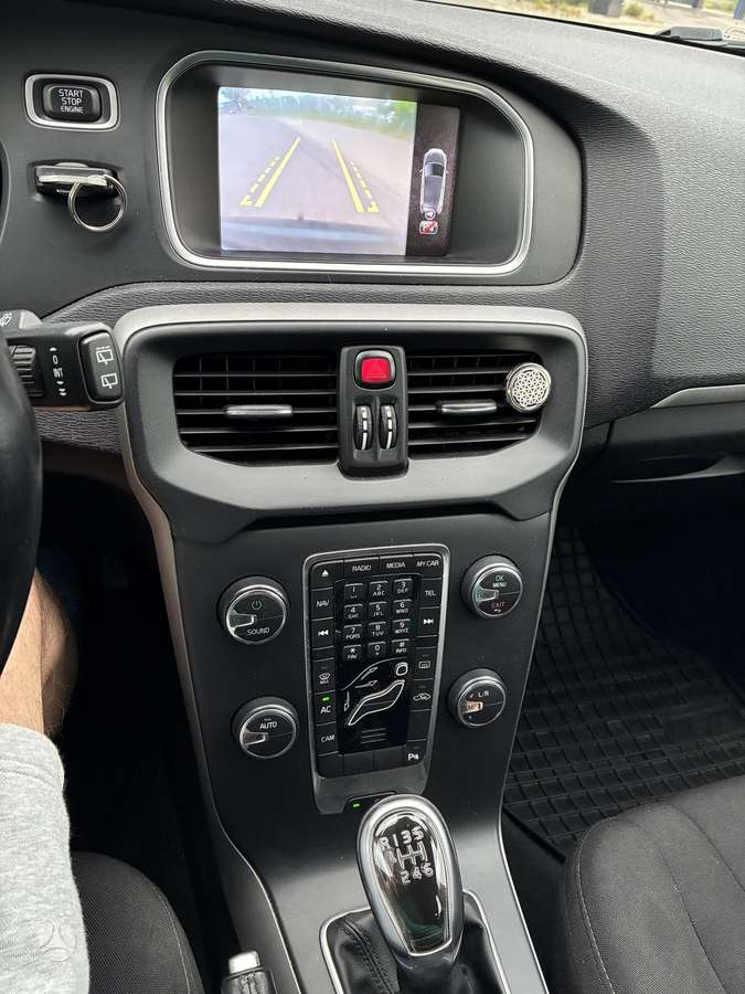 Volvo V40 - 2